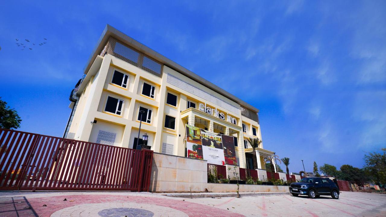 Clarks Inn Alīgarh Exterior foto