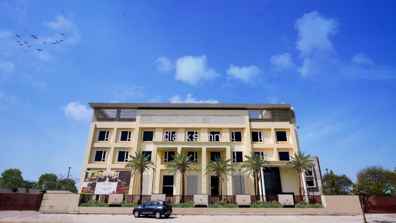 Clarks Inn Alīgarh Exterior foto